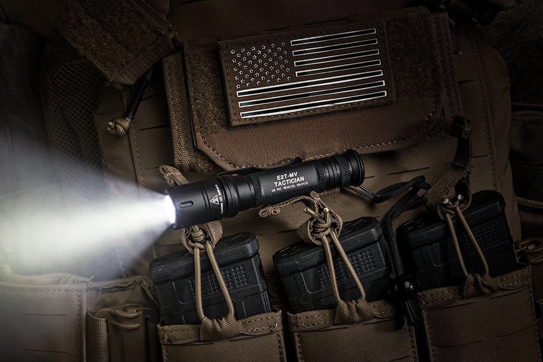 Flashlights SureFire - Tactician Dual-Output MaxVision Beam LED Flashlight E2T-MV - Tactical 8 Flashlights SureFire - Tactician Dual-Output MaxVision Beam LED Flashlight E2T-MV - Tactical